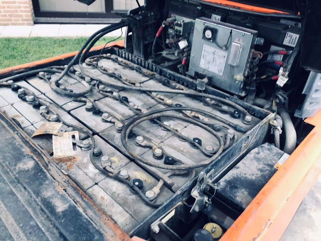 Elektroiekrāvējs Toyota 7 FB MF 50: foto 8