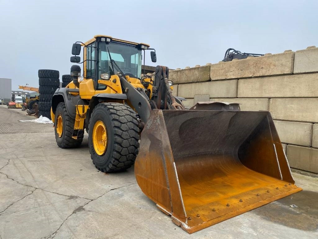 Volvo L 110 H - Riteņu iekrāvējs: foto 4 Volvo L 110 H - Riteņu iekrāvējs: foto 4