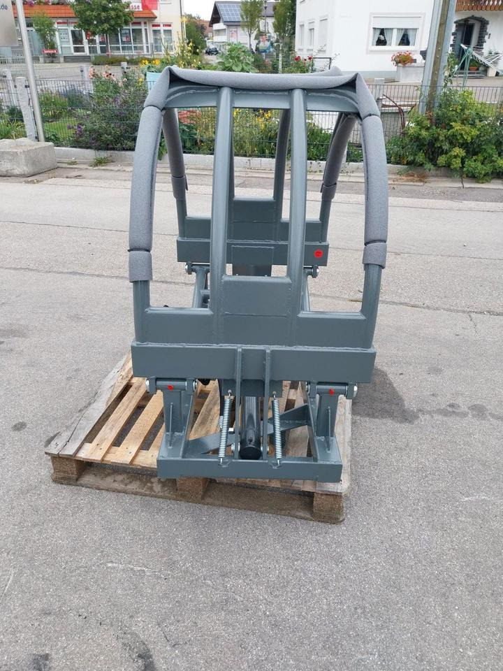 Ballenzange Rundbellenzange Silozange Frontlader Euro Fendt - Satvērējs: foto 2 Ballenzange Rundbellenzange Silozange Frontlader Euro Fendt - Satvērējs: foto 2