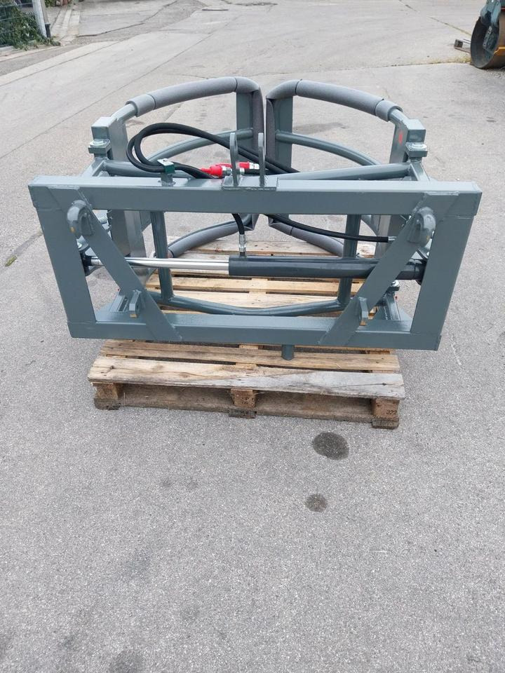 Ballenzange Rundbellenzange Silozange Frontlader Euro Fendt - Satvērējs: foto 5 Ballenzange Rundbellenzange Silozange Frontlader Euro Fendt - Satvērējs: foto 5