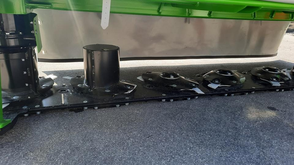 Frontmähwerk 3m Mähwerk Fast Cut Talex Pöttinger Scheibenmähwerk līzingu Frontmähwerk 3m Mähwerk Fast Cut Talex Pöttinger Scheibenmähwerk: foto 8