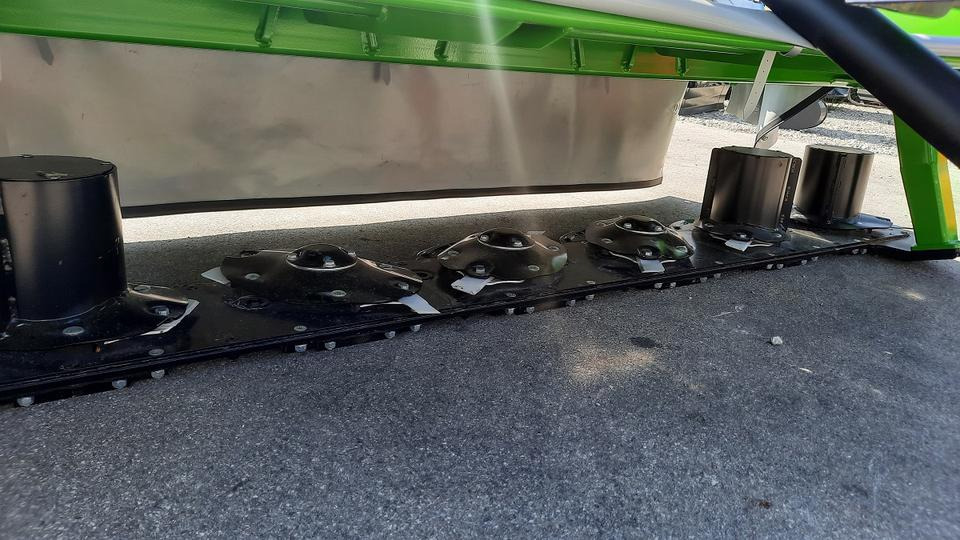 Frontmähwerk 3m Mähwerk Fast Cut Talex Pöttinger Scheibenmähwerk līzingu Frontmähwerk 3m Mähwerk Fast Cut Talex Pöttinger Scheibenmähwerk: foto 7