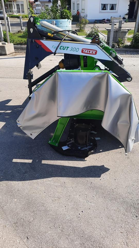 Frontmähwerk 3m Mähwerk Fast Cut Talex Pöttinger Scheibenmähwerk - Pļāvējs: foto 3 Frontmähwerk 3m Mähwerk Fast Cut Talex Pöttinger Scheibenmähwerk - Pļāvējs: foto 3