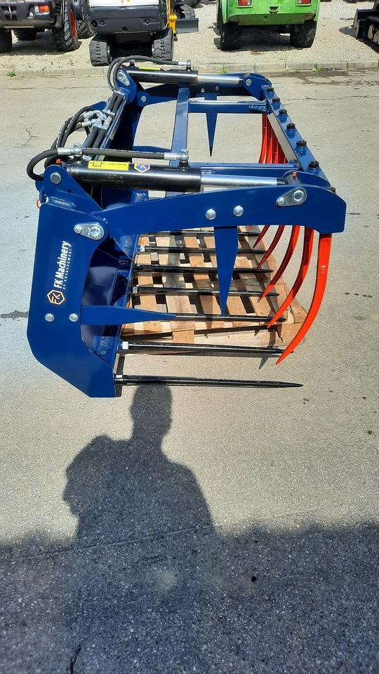 Krokodilgebiss Greifschaufel Frontlader Weidemann Hoflader Euro - Lopbarības sagatavošanas tehnika: foto 3 Krokodilgebiss Greifschaufel Frontlader Weidemann Hoflader Euro - Lopbarības sagatavošanas tehnika: foto 3