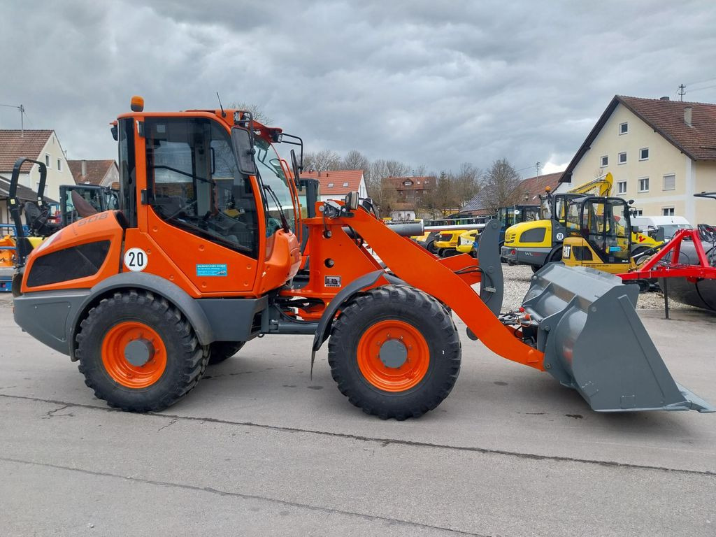 Liebherr 508 - Riteņu iekrāvējs: foto 3 Liebherr 508 - Riteņu iekrāvējs: foto 3