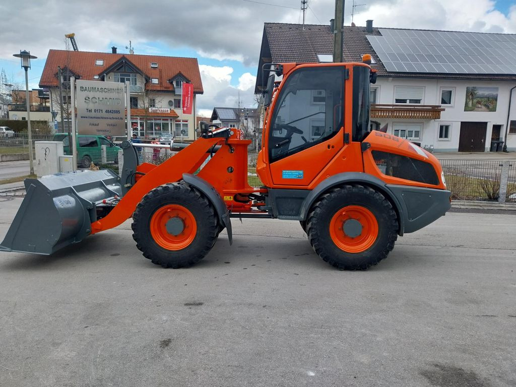 Liebherr 508 - Riteņu iekrāvējs: foto 1 Liebherr 508 - Riteņu iekrāvējs: foto 1