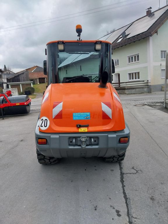 Liebherr 508 - Riteņu iekrāvējs: foto 4 Liebherr 508 - Riteņu iekrāvējs: foto 4
