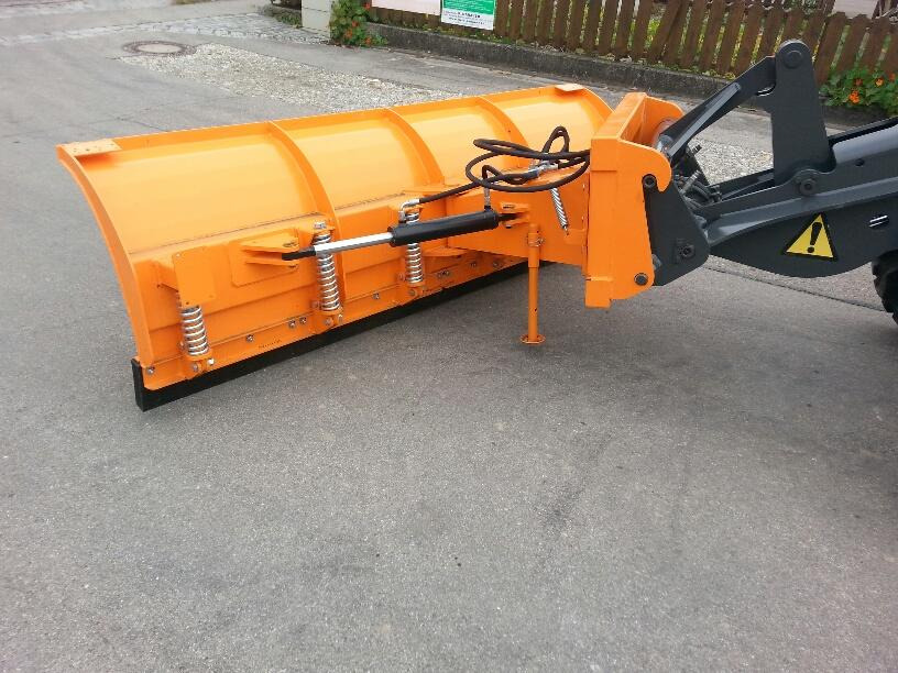 Schneeschild 2,6m Kramer Schlepper Radlader Hoflader Frontlader - Sniega arkls: foto 2 Schneeschild 2,6m Kramer Schlepper Radlader Hoflader Frontlader - Sniega arkls: foto 2