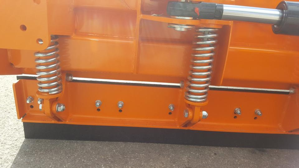 Schneeschild Samasz Vario Schneepflug Cat Schlepper Radlader - Sniega arkls: foto 5 Schneeschild Samasz Vario Schneepflug Cat Schlepper Radlader - Sniega arkls: foto 5