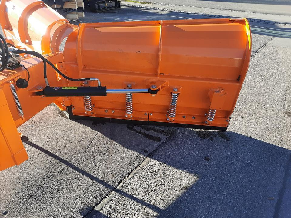 Schneeschild Vario 3,3m schwer Volvo Cat Case Schlepper Radlader - Sniega arkls: foto 2 Schneeschild Vario 3,3m schwer Volvo Cat Case Schlepper Radlader - Sniega arkls: foto 2