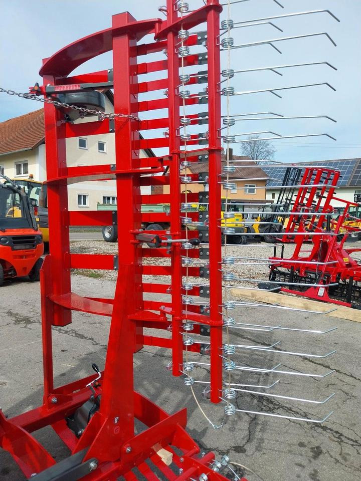 Weidelüfter 6m Wiesenstriegel Wiesenegge Grünlandpflege Striegel - Atsperzaru ecēšas: foto 5 Weidelüfter 6m Wiesenstriegel Wiesenegge Grünlandpflege Striegel - Atsperzaru ecēšas: foto 5