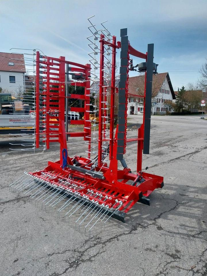 Weidelüfter 6m Wiesenstriegel Wiesenegge Grünlandpflege Striegel - Atsperzaru ecēšas: foto 1 Weidelüfter 6m Wiesenstriegel Wiesenegge Grünlandpflege Striegel - Atsperzaru ecēšas: foto 1