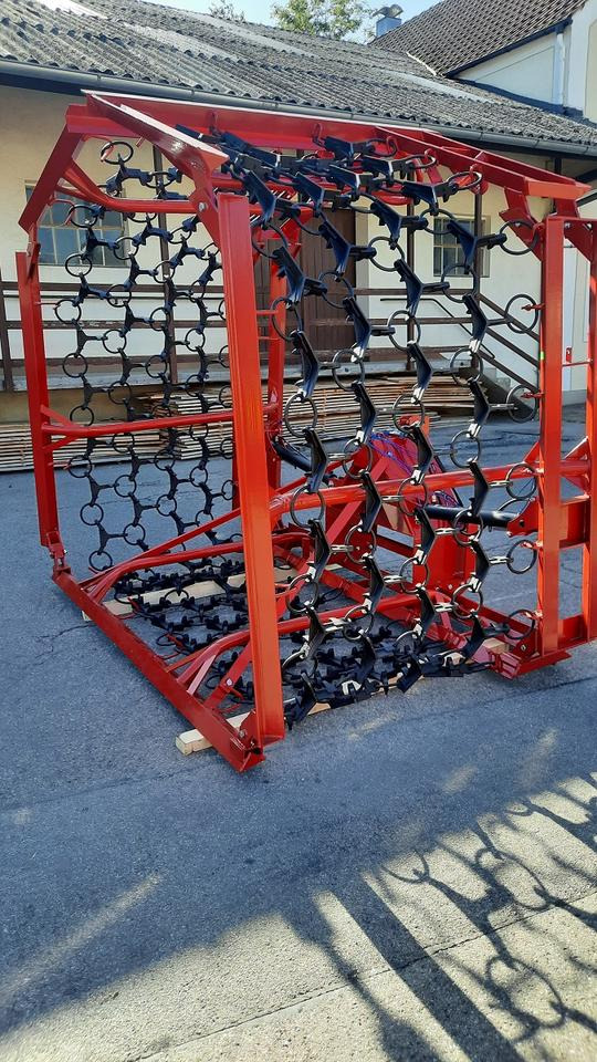 Wiesenegge 6 - 8m Wiesenstriegel Wiesenschleppe Traktor Egge - Pļavu ecēšā: foto 4 Wiesenegge 6 - 8m Wiesenstriegel Wiesenschleppe Traktor Egge - Pļavu ecēšā: foto 4