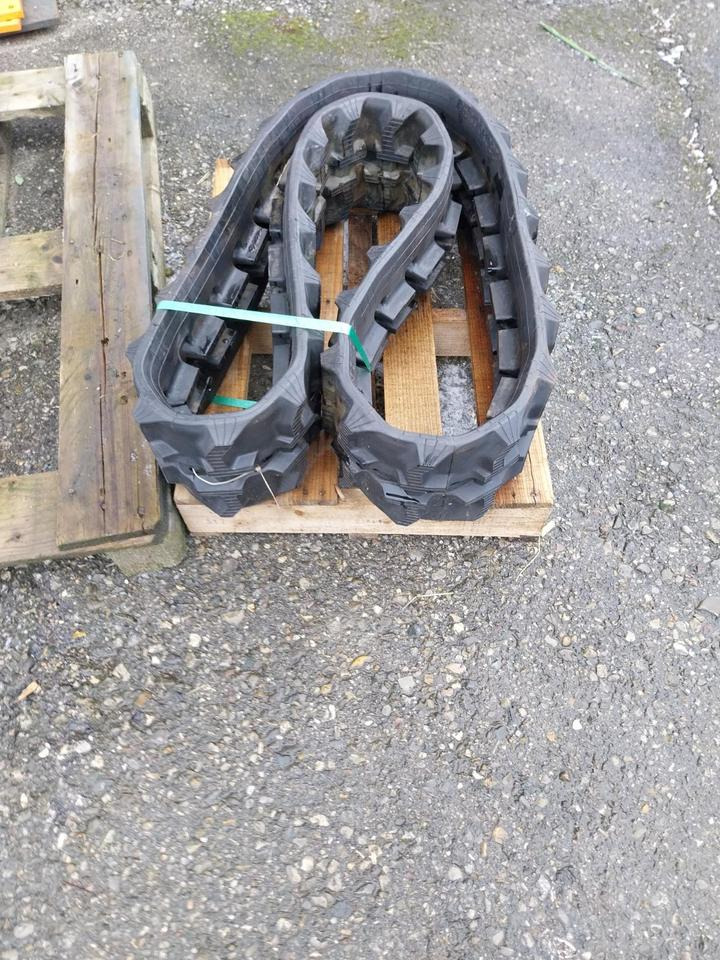 Neue Gummikette 230x96x35 Baggerkette Kette Caterpillar Takeuchi - Kāpurķēdes - Celtniecības tehnika: foto 2 Neue Gummikette 230x96x35 Baggerkette Kette Caterpillar Takeuchi - Kāpurķēdes - Celtniecības tehnika: foto 2