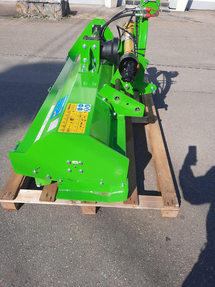 Neuer Mulcher, Schlegelmulcher Talex 1,8m hydr. Seitenverschub - Pļaujmašīna-smalcinātājs: foto 2 Neuer Mulcher, Schlegelmulcher Talex 1,8m hydr. Seitenverschub - Pļaujmašīna-smalcinātājs: foto 2