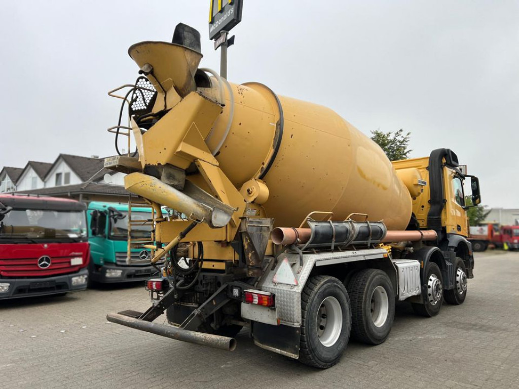 MERCEDES-BENZ Arocs 3240 B 8x4 Betonmischer Deutsch Top Liebherr - Kravas automašīna: foto 4 MERCEDES-BENZ Arocs 3240 B 8x4 Betonmischer Deutsch Top Liebherr - Kravas automašīna: foto 4