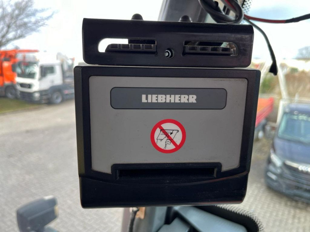 Riteņu iekrāvējs Liebherr Radlader L 566 Radlader: foto 8