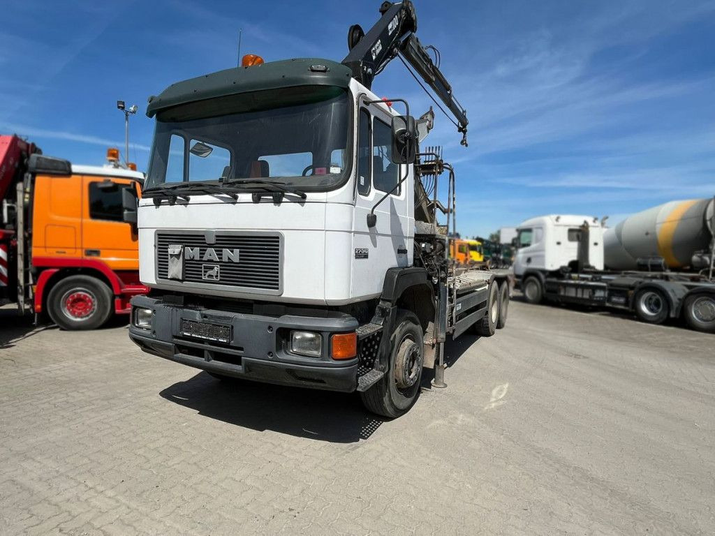 MAN F2000 27.342 6x4 Abrollkipper mit Kran - Kravas auto ar manipulatoru: foto 1 MAN F2000 27.342 6x4 Abrollkipper mit Kran - Kravas auto ar manipulatoru: foto 1