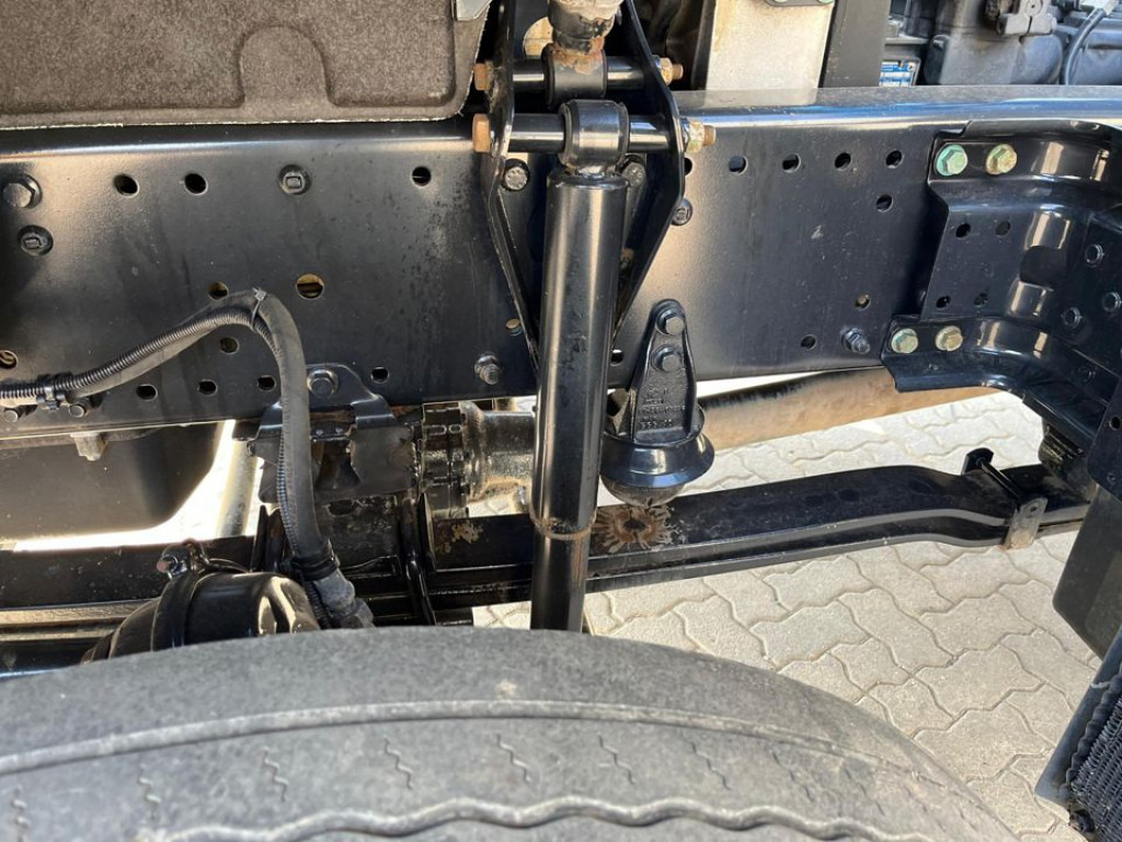 Kravas automašīna pašizgāzējs MAN MAN TG-S 3-Achs Allradkipper 26.440 6x6 Bordmatik Schalter: foto 15 Kravas automašīna pašizgāzējs MAN MAN TG-S 3-Achs Allradkipper 26.440 6x6 Bordmatik Schalter: foto 15