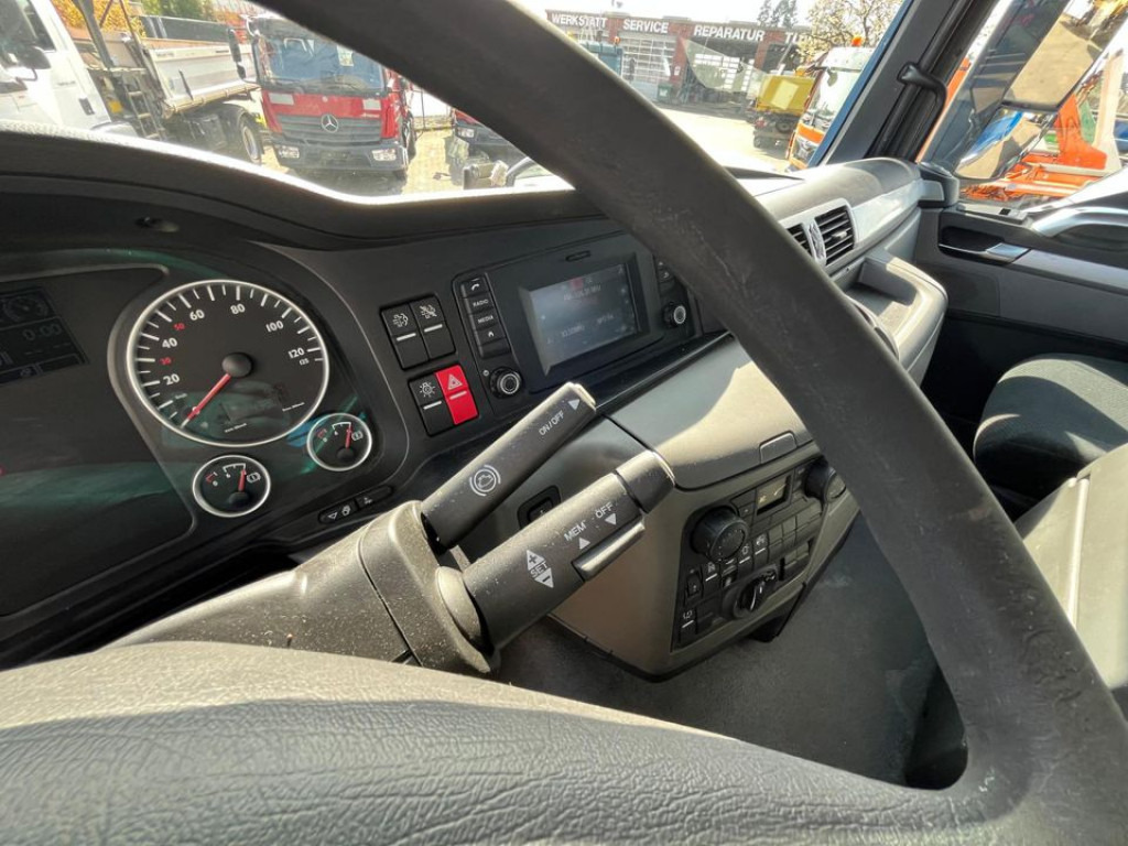 Kravas automašīna pašizgāzējs MAN MAN TG-S 3-Achs Allradkipper 26.440 6x6 Bordmatik Schalter: foto 7 Kravas automašīna pašizgāzējs MAN MAN TG-S 3-Achs Allradkipper 26.440 6x6 Bordmatik Schalter: foto 7