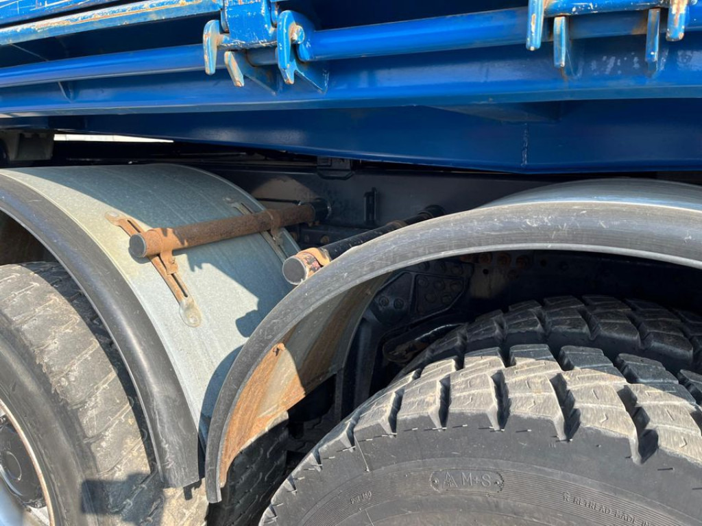 Kravas automašīna pašizgāzējs MAN MAN TG-S 3-Achs Allradkipper 26.440 6x6 Bordmatik Schalter: foto 13 Kravas automašīna pašizgāzējs MAN MAN TG-S 3-Achs Allradkipper 26.440 6x6 Bordmatik Schalter: foto 13