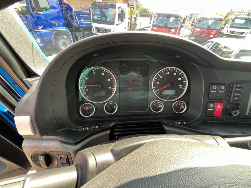 Kravas automašīna pašizgāzējs MAN MAN TG-S 3-Achs Allradkipper 26.440 6x6 Bordmatik Schalter: foto 6 Kravas automašīna pašizgāzējs MAN MAN TG-S 3-Achs Allradkipper 26.440 6x6 Bordmatik Schalter: foto 6