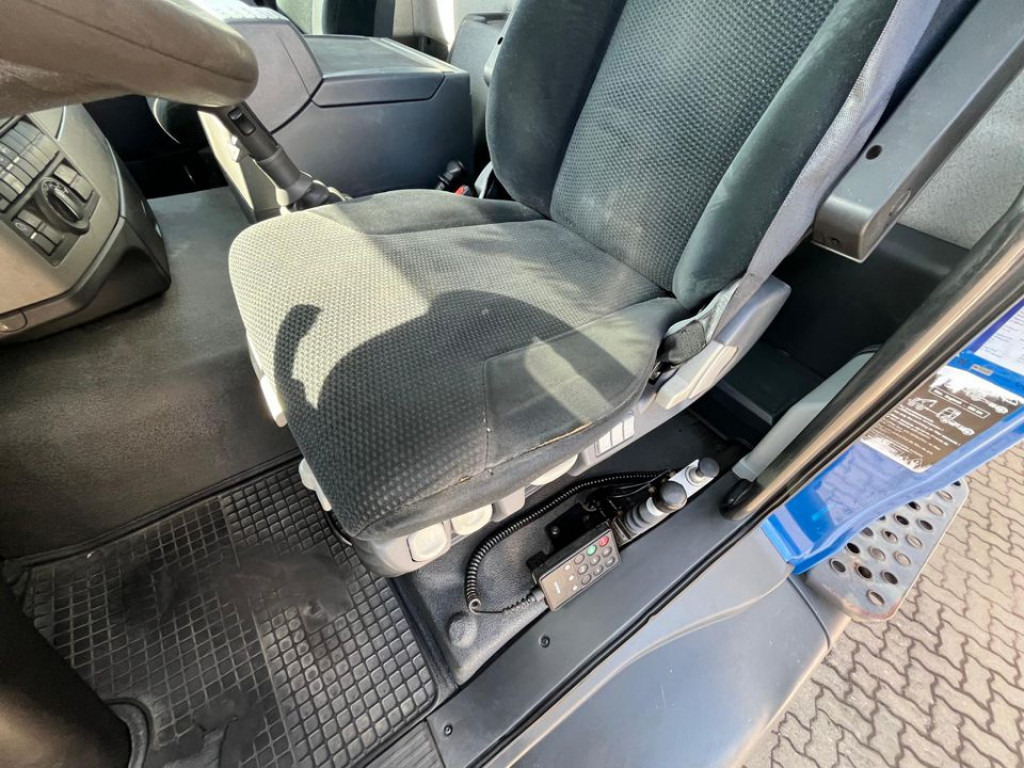 Kravas automašīna pašizgāzējs MAN MAN TG-S 3-Achs Allradkipper 26.440 6x6 Bordmatik Schalter: foto 9 Kravas automašīna pašizgāzējs MAN MAN TG-S 3-Achs Allradkipper 26.440 6x6 Bordmatik Schalter: foto 9