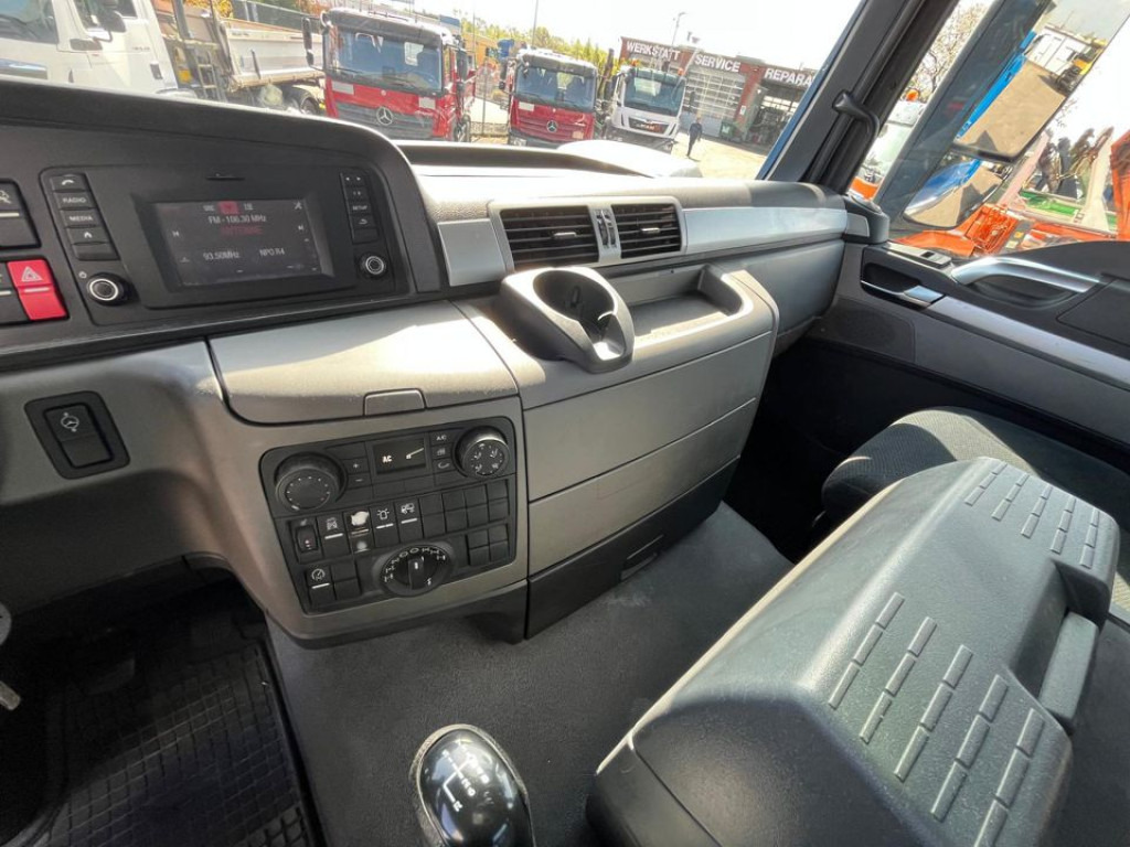 Kravas automašīna pašizgāzējs MAN MAN TG-S 3-Achs Allradkipper 26.440 6x6 Bordmatik Schalter: foto 8 Kravas automašīna pašizgāzējs MAN MAN TG-S 3-Achs Allradkipper 26.440 6x6 Bordmatik Schalter: foto 8