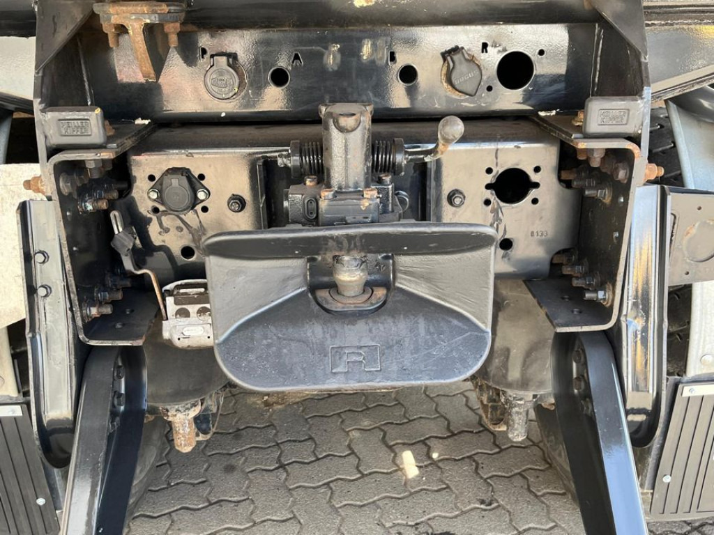 Kravas automašīna pašizgāzējs MAN MAN TG-S 3-Achs Allradkipper 26.440 6x6 Bordmatik Schalter: foto 18 Kravas automašīna pašizgāzējs MAN MAN TG-S 3-Achs Allradkipper 26.440 6x6 Bordmatik Schalter: foto 18