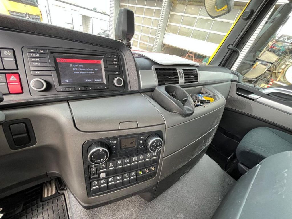 Kravas automašīna pašizgāzējs, Kravas auto ar manipulatoru MAN TG-S 18.400 4x2 BL 2-Achs Kipper Kran Atlas 120+: foto 8