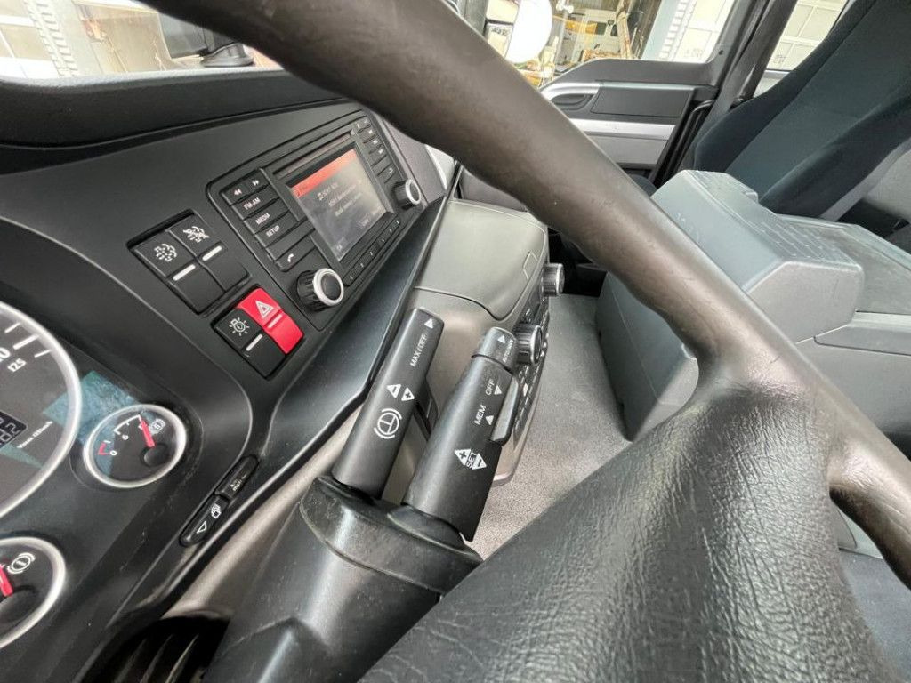 Kravas automašīna pašizgāzējs, Kravas auto ar manipulatoru MAN TG-S 18.400 4x2 BL 2-Achs Kipper Kran Atlas 120+: foto 7
