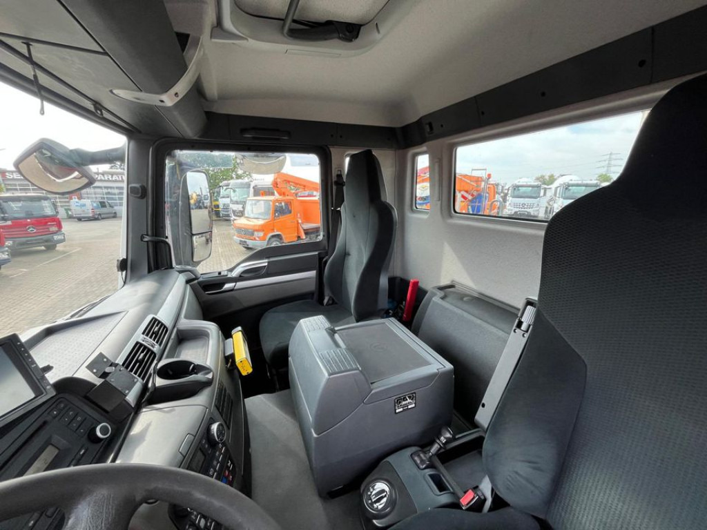 MAN TG-S 26.400 6x2 BL Absetzkipper Meiller Funk - Būvgružu konteineru vedējs: foto 2 MAN TG-S 26.400 6x2 BL Absetzkipper Meiller Funk - Būvgružu konteineru vedējs: foto 2