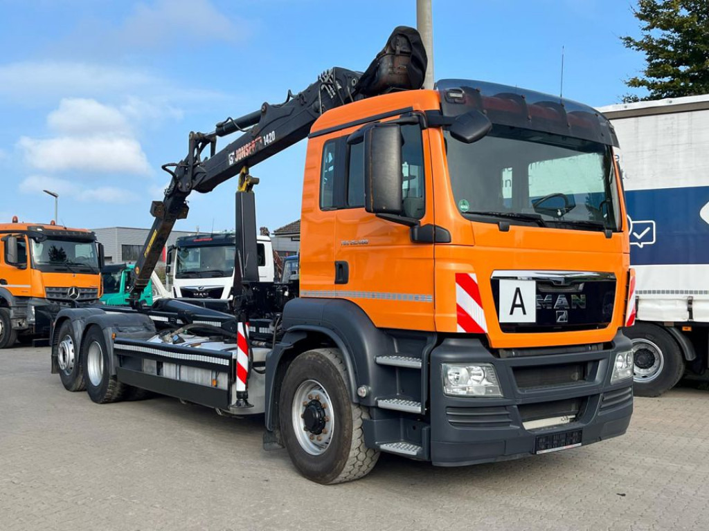 MAN TG-S 26.400 6x4H-2 BL Abrollkipper mit Kran Lift Lenk - Pacēlājs ar āķi, Kravas auto ar manipulatoru: foto 5 MAN TG-S 26.400 6x4H-2 BL Abrollkipper mit Kran Lift Lenk - Pacēlājs ar āķi, Kravas auto ar manipulatoru: foto 5