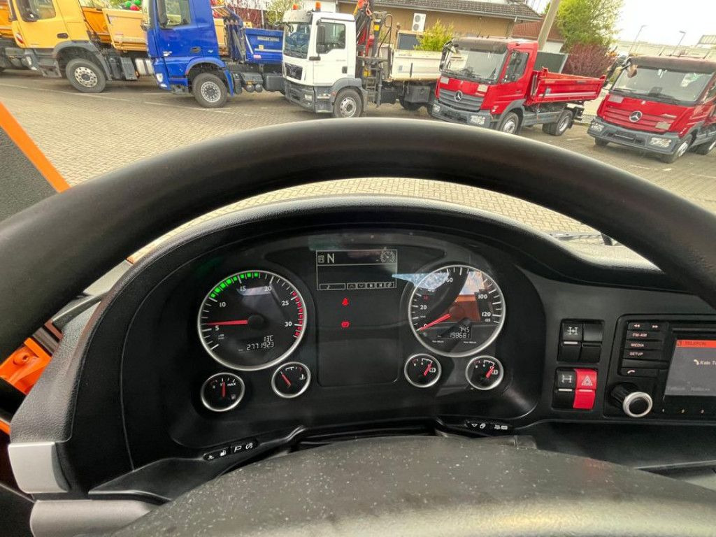 Kravas automašīna pašizgāzējs MAN TG-S 26.440 6x4 3-Achs Kipper Bordmatik: foto 8