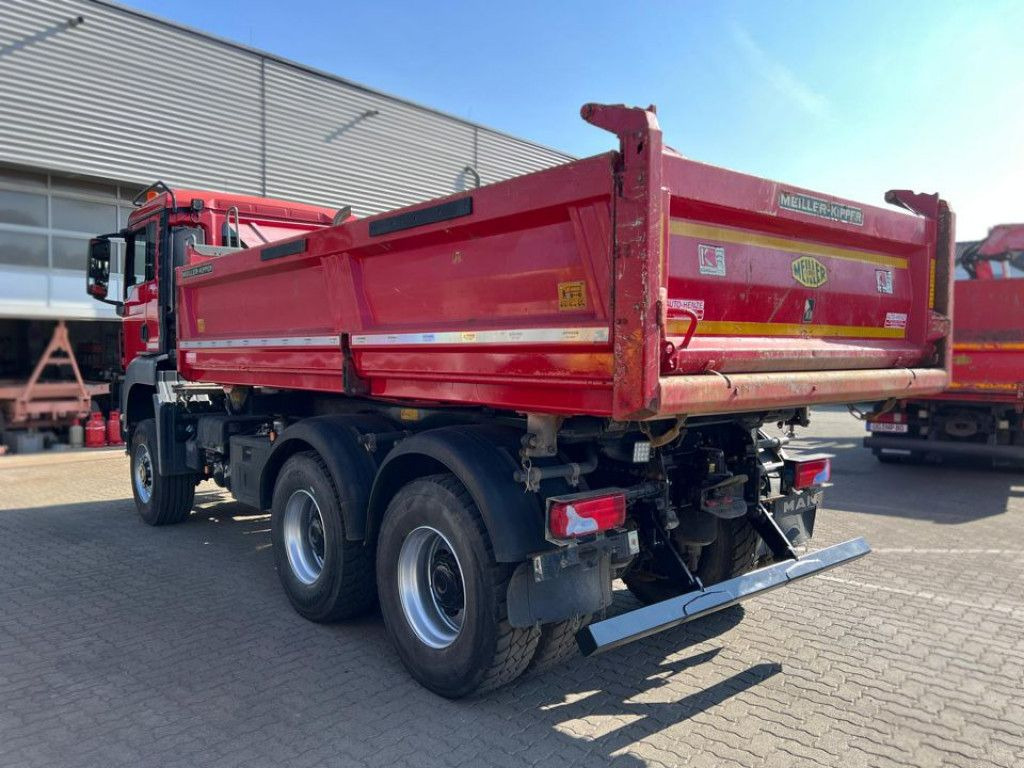 MAN TG-S 26.440 6x6 3-Achs Allradkipper Bordmatik - Kravas automašīna pašizgāzējs: foto 3 MAN TG-S 26.440 6x6 3-Achs Allradkipper Bordmatik - Kravas automašīna pašizgāzējs: foto 3