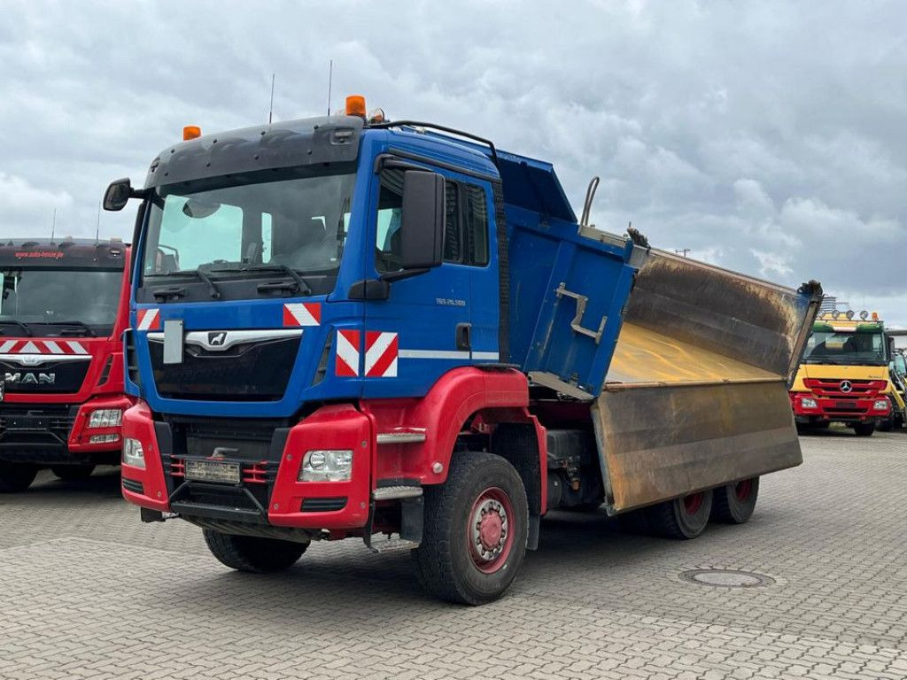MAN TG-S 26.500 6x6 BB 3-Achs Allradkipper Bordmatik - Kravas automašīna pašizgāzējs: foto 1 MAN TG-S 26.500 6x6 BB 3-Achs Allradkipper Bordmatik - Kravas automašīna pašizgāzējs: foto 1