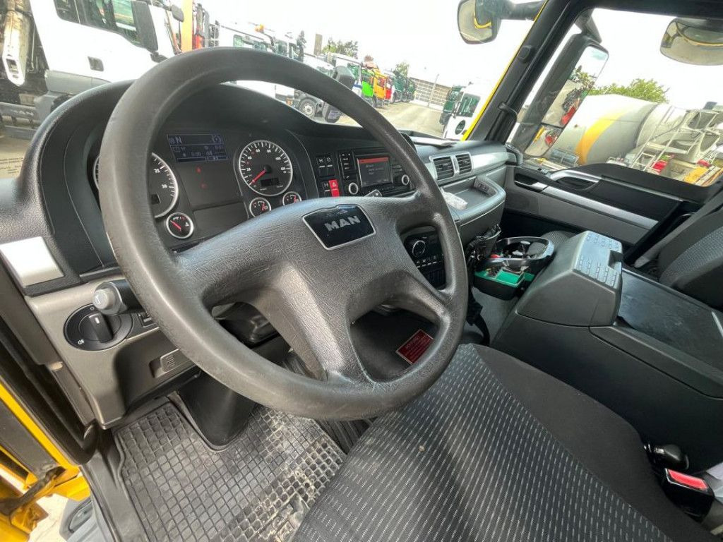 MAN TG-S 35.360 8x4 BB Pumi Pumi 24mKolbenpumpe deut - Betona sūknis: foto 5 MAN TG-S 35.360 8x4 BB Pumi Pumi 24mKolbenpumpe deut - Betona sūknis: foto 5