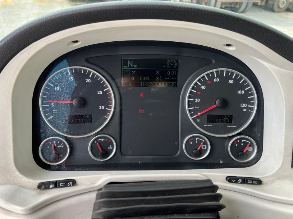 Bortu kravas automašīna/ Platforma, Kravas auto ar manipulatoru MAN TG-X 26.440 6x4 Pritsche Heckkran Hiab XS 166: foto 7