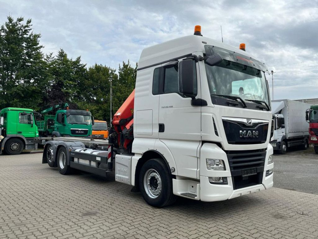 MAN TG-X 26.460 6x2-2 BL Pritsche Kran PK 24.001/Fun - Kravas auto ar manipulatoru: foto 2 MAN TG-X 26.460 6x2-2 BL Pritsche Kran PK 24.001/Fun - Kravas auto ar manipulatoru: foto 2