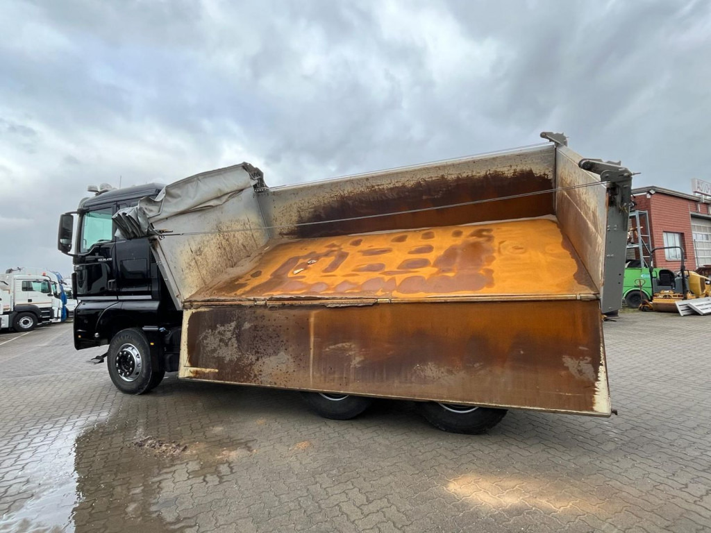 MAN TG-X 3-Achs Kipper 26.430 6x4 Bordmatik nur 73 tKm - Kravas automašīna pašizgāzējs: foto 3 MAN TG-X 3-Achs Kipper 26.430 6x4 Bordmatik nur 73 tKm - Kravas automašīna pašizgāzējs: foto 3