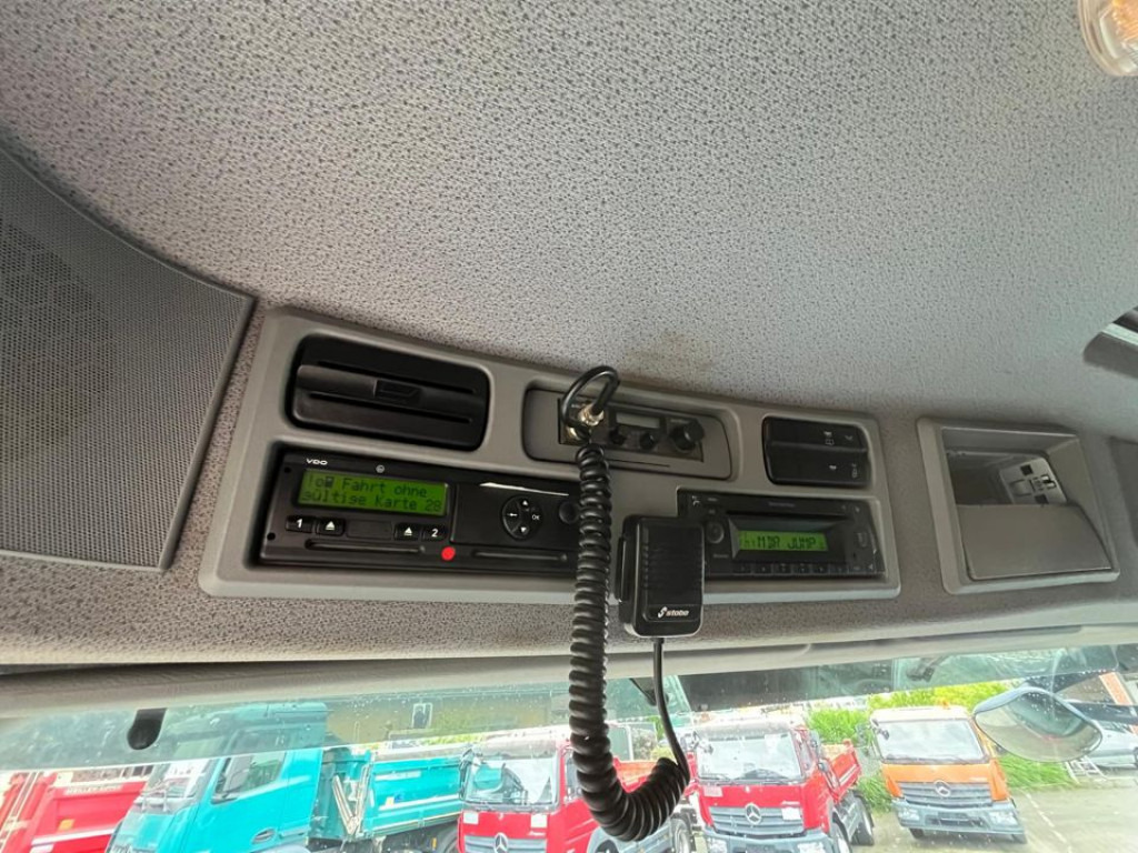 MERCEDES-BENZ Actros 4141 K 8x4 4-Achs Kipper Bordmatik Meiller Top - Kravas automašīna pašizgāzējs: foto 2 MERCEDES-BENZ Actros 4141 K 8x4 4-Achs Kipper Bordmatik Meiller Top - Kravas automašīna pašizgāzējs: foto 2