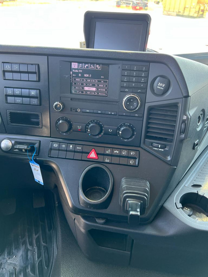MERCEDES-BENZ Antos 2540 L 6x2 Pritsche LBW - Kravas automašīna ar tentu: foto 2 MERCEDES-BENZ Antos 2540 L 6x2 Pritsche LBW - Kravas automašīna ar tentu: foto 2