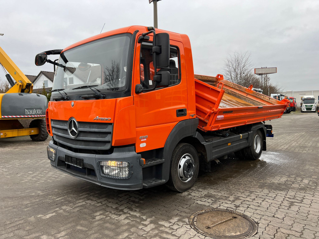 MERCEDES-BENZ Atego 818 K 2-Achs Kipper Schalter - Komercauto pašizgāzējs: foto 1 MERCEDES-BENZ Atego 818 K 2-Achs Kipper Schalter - Komercauto pašizgāzējs: foto 1