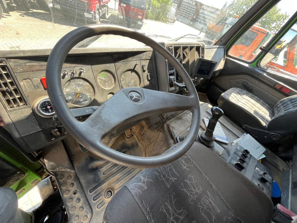 MERCEDES-BENZ Mercedes-Benz SK 4 Achs Muldenkipper 3535 AK 8x8 Meiller Deutsch - Kravas automašīna pašizgāzējs: foto 5 MERCEDES-BENZ Mercedes-Benz SK 4 Achs Muldenkipper 3535 AK 8x8 Meiller Deutsch - Kravas automašīna pašizgāzējs: foto 5