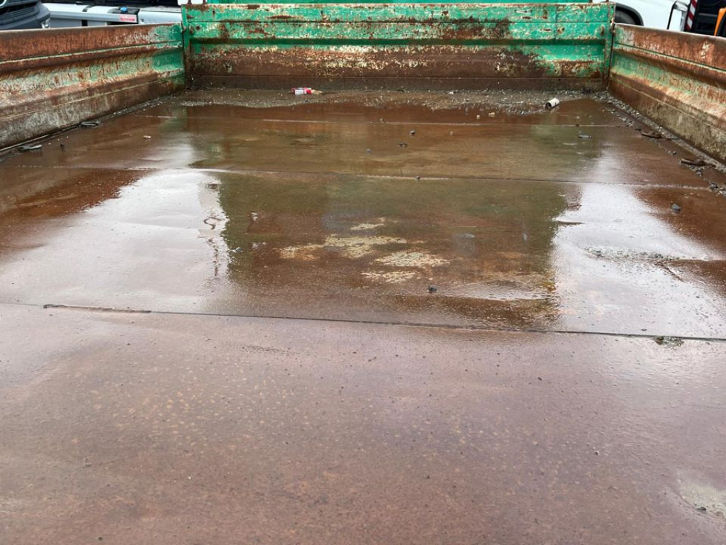 MERCEDES-BENZ Mercedes-Benz Vario 2-Achs Kipper 711 DK Meiller - Kravas automašīna pašizgāzējs: foto 4 MERCEDES-BENZ Mercedes-Benz Vario 2-Achs Kipper 711 DK Meiller - Kravas automašīna pašizgāzējs: foto 4