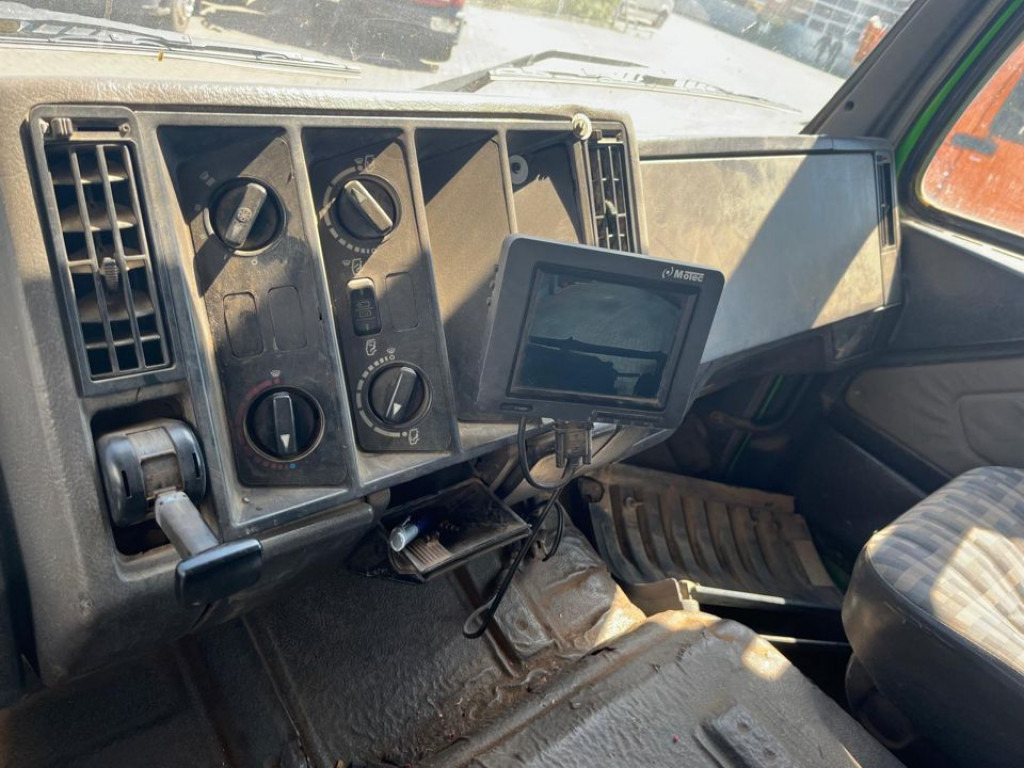 Kravas automašīna pašizgāzējs MERCEDES-BENZ SK 3535 AK 8x8 4 Achs Muldenkipper Meiller Deutsch: foto 11 Kravas automašīna pašizgāzējs MERCEDES-BENZ SK 3535 AK 8x8 4 Achs Muldenkipper Meiller Deutsch: foto 11