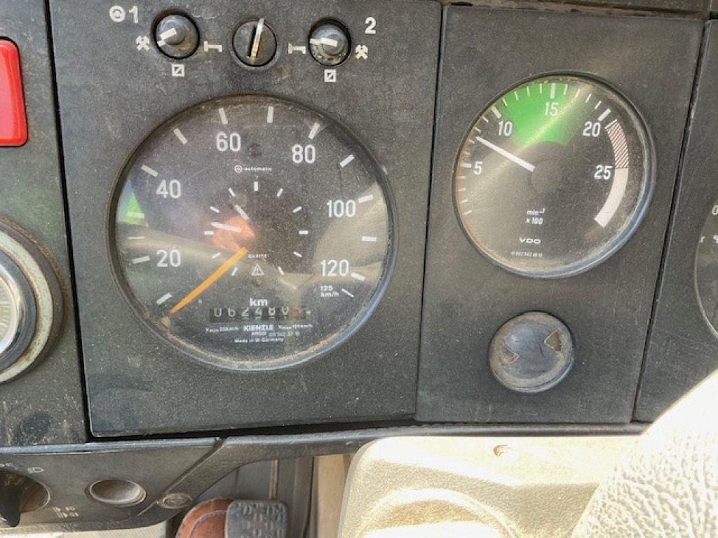 Kravas automašīna pašizgāzējs MERCEDES-BENZ SK 3535 AK 8x8 4 Achs Muldenkipper Meiller Deutsch: foto 9 Kravas automašīna pašizgāzējs MERCEDES-BENZ SK 3535 AK 8x8 4 Achs Muldenkipper Meiller Deutsch: foto 9