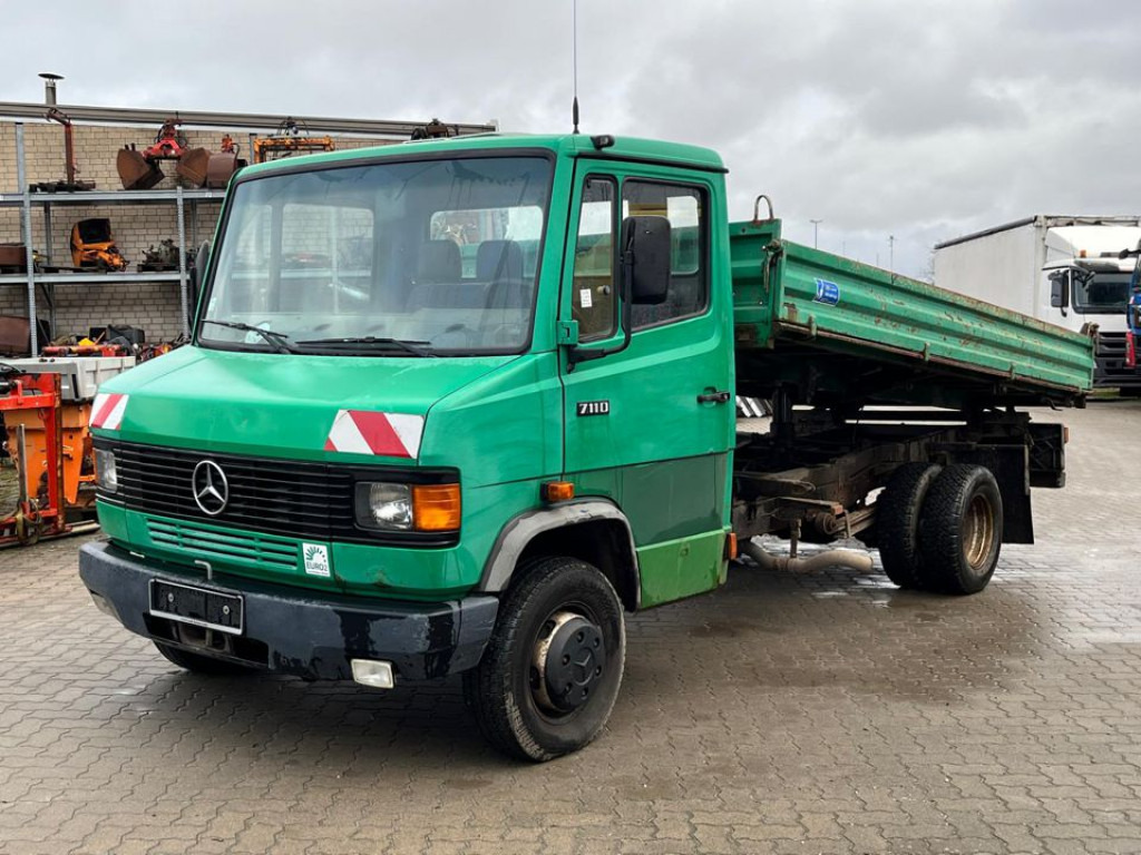 MERCEDES-BENZ Vario 711 DK 2-Achs Kipper Meiller - Kravas automašīna pašizgāzējs: foto 1 MERCEDES-BENZ Vario 711 DK 2-Achs Kipper Meiller - Kravas automašīna pašizgāzējs: foto 1