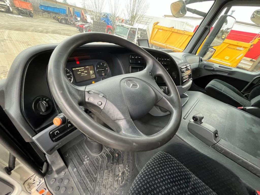 Kravas auto ar manipulatoru, Kravas automašīna ar tentu Mercedes-Benz Actros 2541 L6x2 Pritsche Heckkran 34m/to, Jib,: foto 6