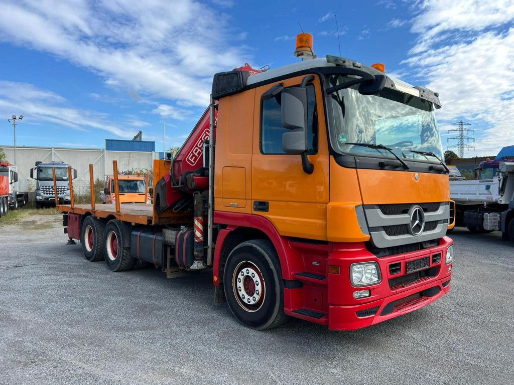 Mercedes-Benz Actros 2646 L 6x4 Pritsche Kran Fassi 450 45m/t - Bortu kravas automašīna/ Platforma, Kravas auto ar manipulatoru: foto 2 Mercedes-Benz Actros 2646 L 6x4 Pritsche Kran Fassi 450 45m/t - Bortu kravas automašīna/ Platforma, Kravas auto ar manipulatoru: foto 2